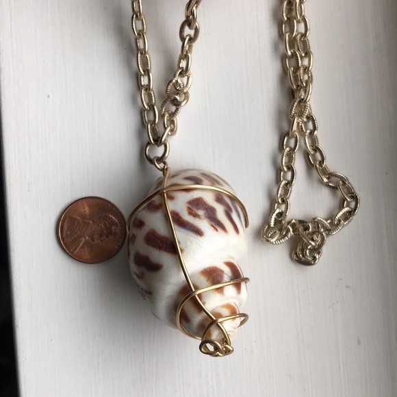 Vintage Ornate wrapped Shell necklace 1960’s - Picture 3 of 3